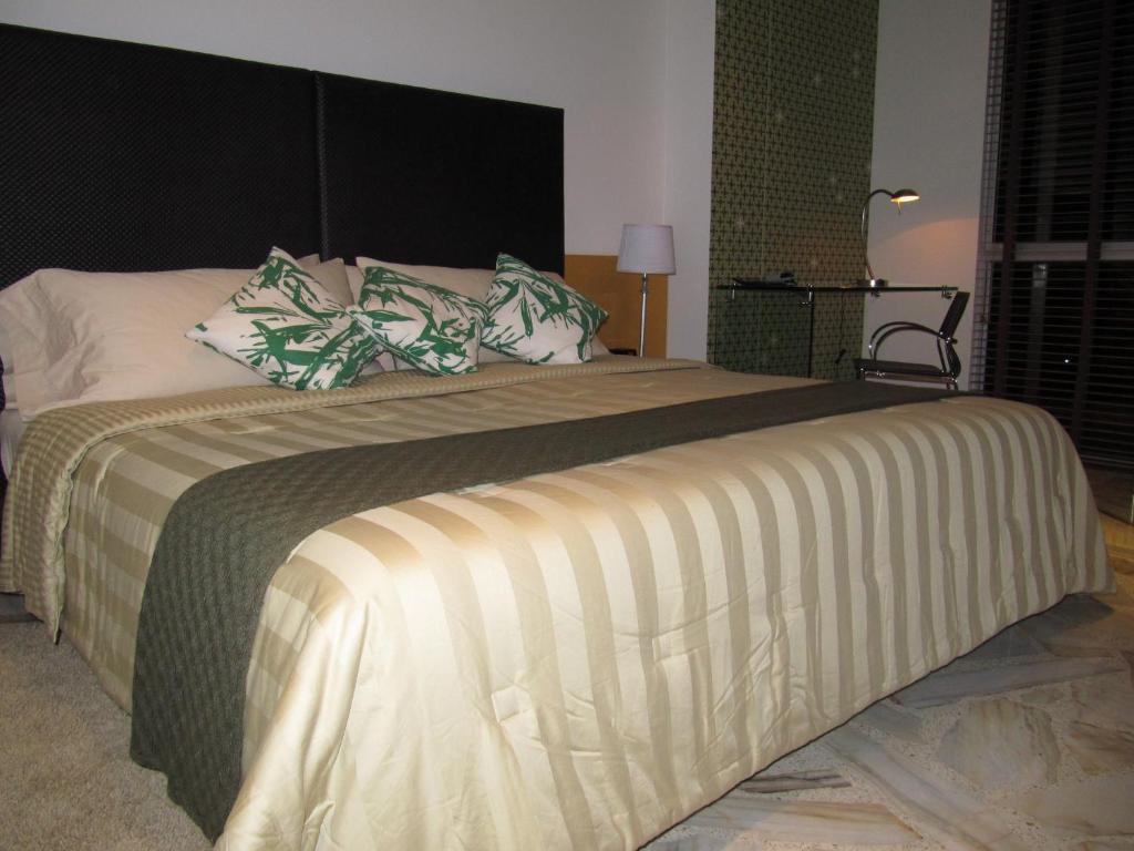 Ofihotel Versalles Cali Room photo
